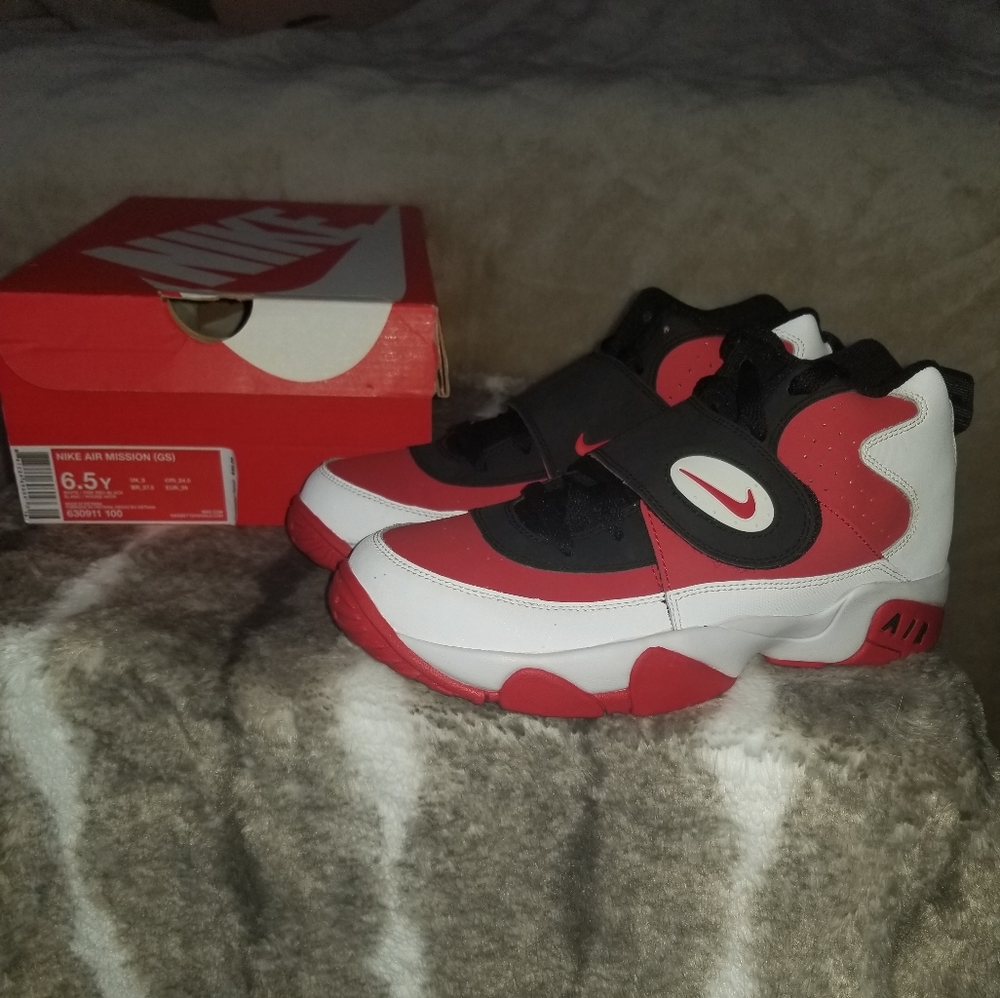 Youth NIKE AIR MISSION